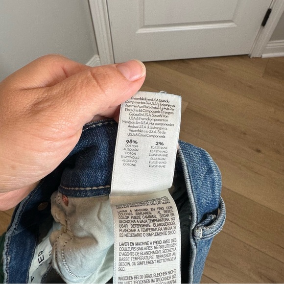 MOTHER NWT High Waisted Rascal Crop Graffiti Girl Size 30 Medium Wash Straight - Picture 11 of 11